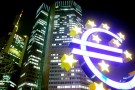 Nuove banconote cinque euro portano danni e disfunzioni Nuove banconote cinque euro portano danni e disfunzioni