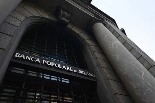 This picture shows a view of the Banca Popolare di Milano on December 2, 2012 in Milan. AFP PHOTO / GIUSEPPE CACACE        (Photo credit should read GIUSEPPE CACACE/AFP/Getty Images)